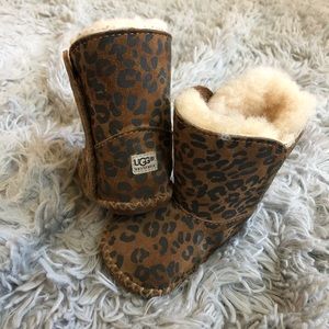 Infant UGG cheetah boots size 2/3